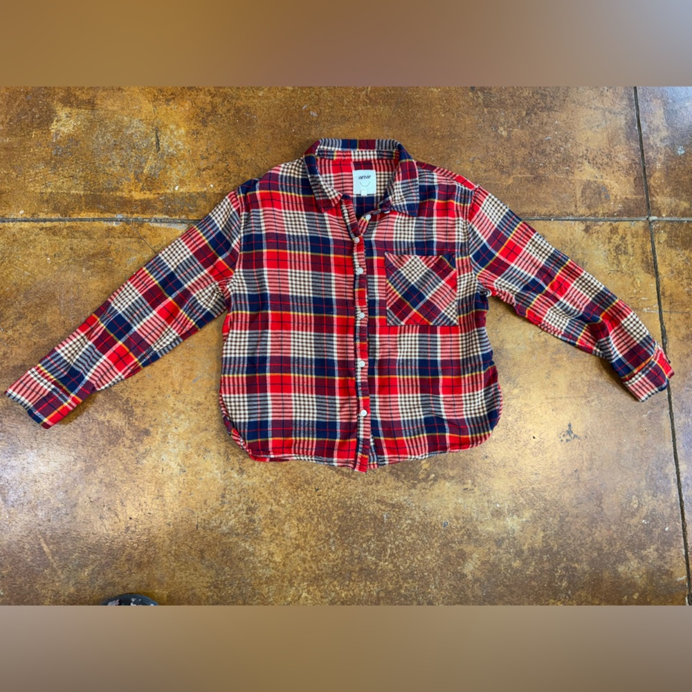 Aerie boxy women’s red plaid button down flannel medium